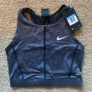 Nike Pro Hypercool crop top